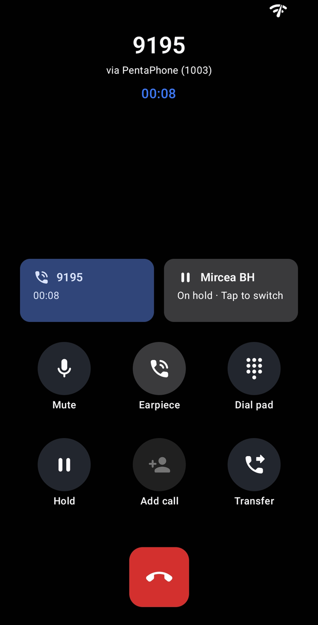Two simultaneous calls: one active, one on hold, tap to switch