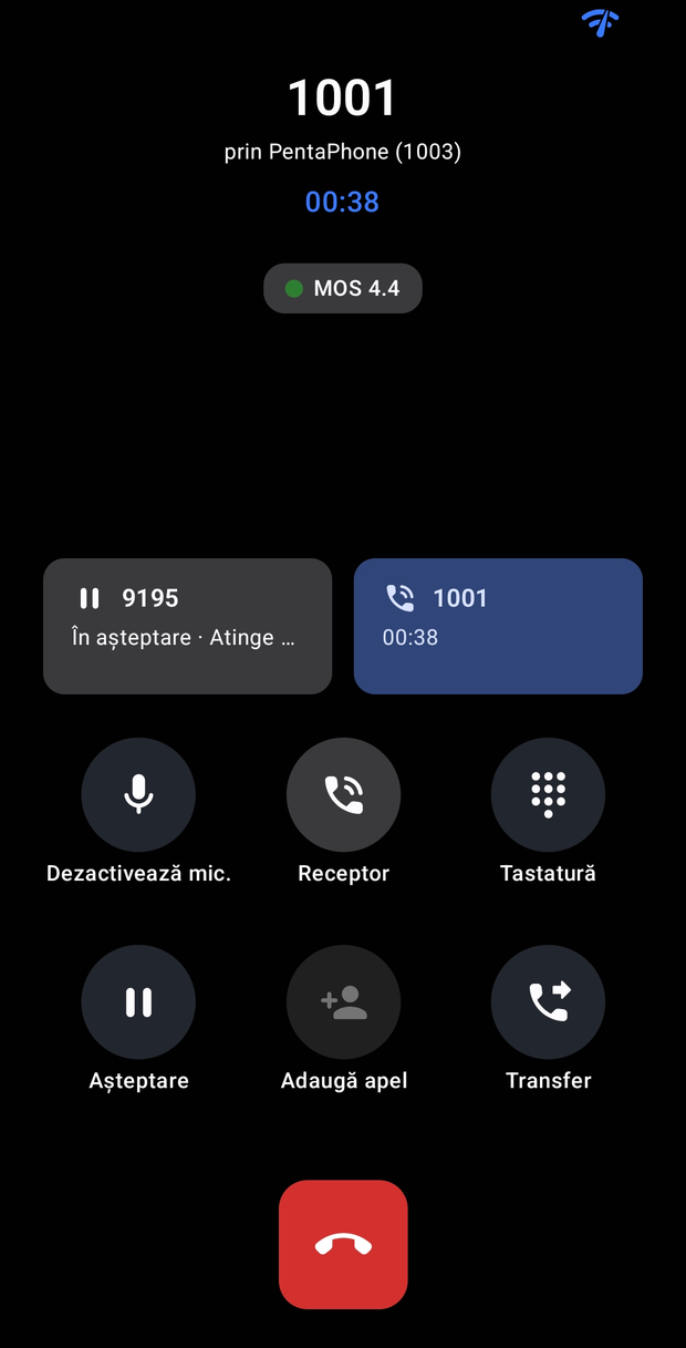 Apel activ cu indicatorul de calitate MOS 4.4 afișat pe ecran